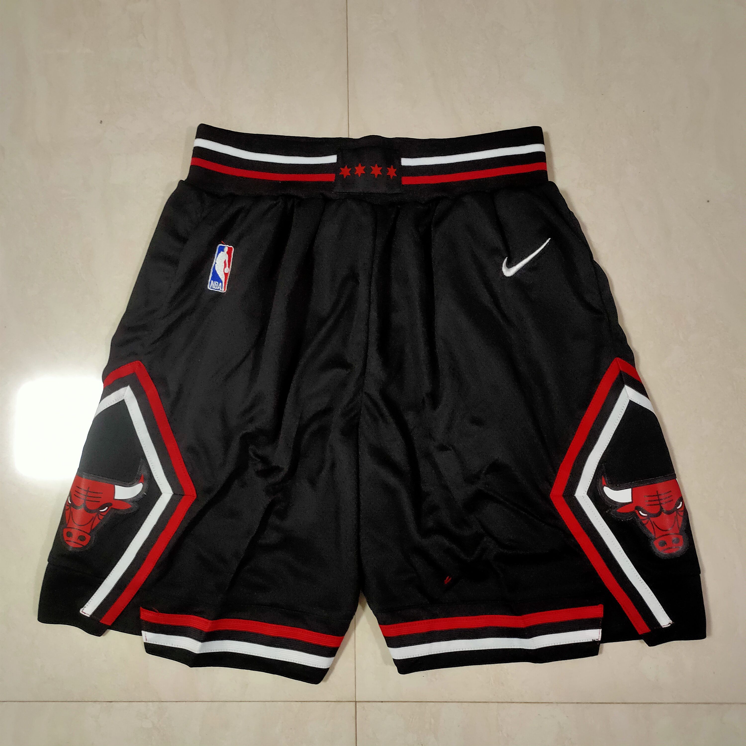 Men NBA Chicago Bulls Black Shorts 04161->chicago bulls->NBA Jersey